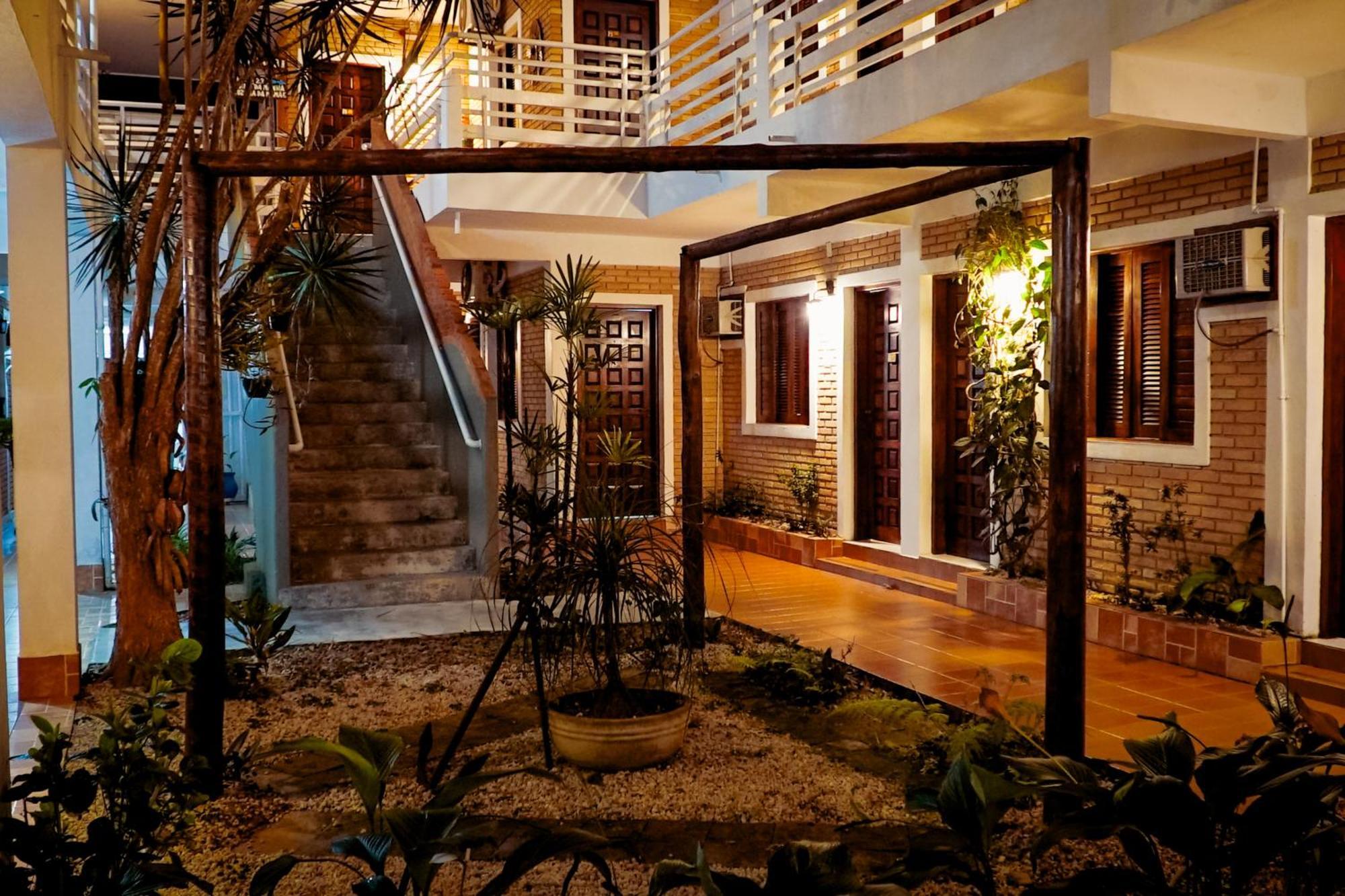 Velinn Pousada Ubatuba Tropical Esterno foto